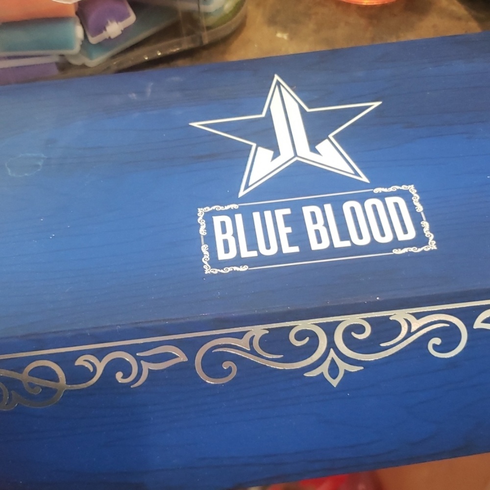 Jeffree star authentic blue blood unused
